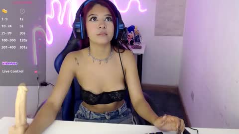 lilith_goddesqs online show from October 1, 2025, 3:45 am