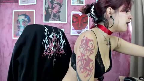 Snapshot of lilith_hart_ chatting on October 1, 2025, 12:55 pm lilith_hart_ online show from October 1, 2025, 12:55 pm