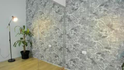 lilith_lior online show from May 25, 2026, 1:06 pm