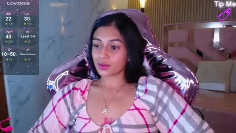 Snapshot of lilith_petit_sub chatting on January 29, 2025, 11:25 pm Lilith online show from January 29, 2025, 11:25 pm