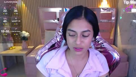 Snapshot of lilith_petit_sub chatting on February 7, 2025, 8:31 pm Lilith online show from February 7, 2025, 8:31 pm