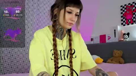 Snapshot of lilith_poison chatting on January 17, 2026, 6:11 pm lilith_poison online show from January 17, 2026, 6:11 pm