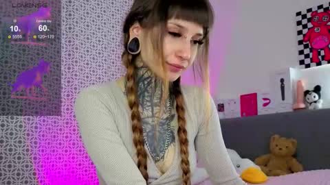 Snapshot of lilith_poison chatting on January 18, 2026, 6:01 pm lilith_poison online show from January 18, 2026, 6:01 pm