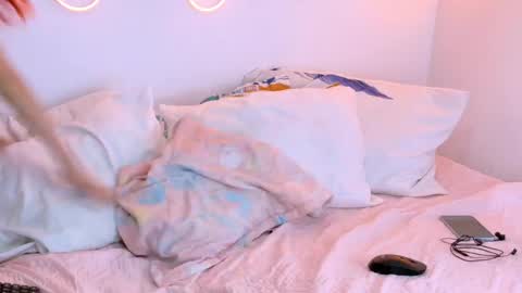 Lilith online show from April 15, 2026, 3:13 am