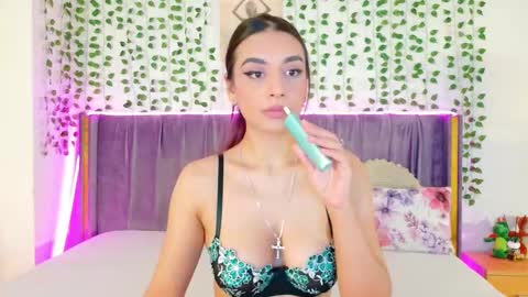 Snapshot of lilithcapri777 chatting on February 18, 2026, 10:11 am Lily online show from February 18, 2026, 10:11 am