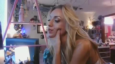 Snapshot of lilithohfish chatting on September 26, 2025, 1:48 pm Lilithohfish online show from September 26, 2025, 1:48 pm