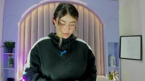 lilithsmith__ online show from November 11, 2025, 11:32 am