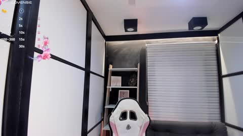 Snapshot of lilithteeen chatting on January 30, 2025, 7:29 am Lilith online show from January 30, 2025, 7:29 am