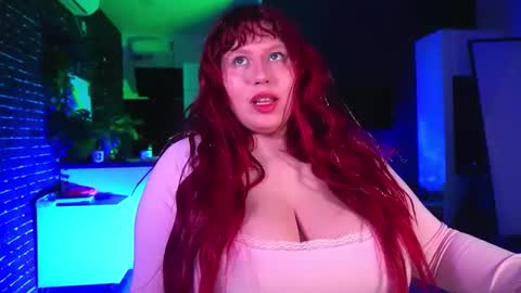 Snapshot of liliya_moon chatting on February 24, 2026, 7:01 pm Liliya moon online show from February 24, 2026, 7:01 pm