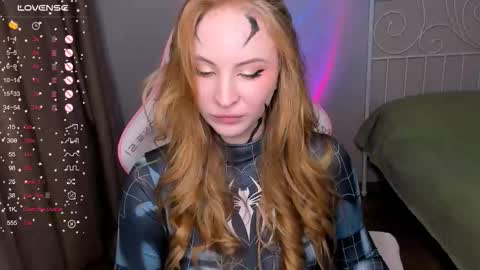 Snapshot of lilkitty_melanie chatting on October 31, 2025, 8:54 pm Melanie online show from October 31, 2025, 8:54 pm