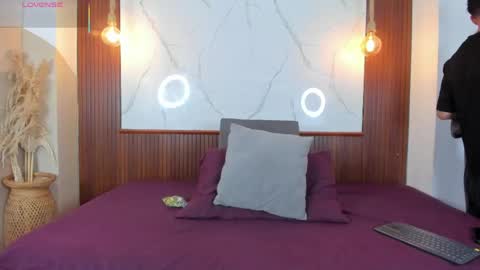 lillian_lee1 online show from May 30, 2026, 5:54 pm