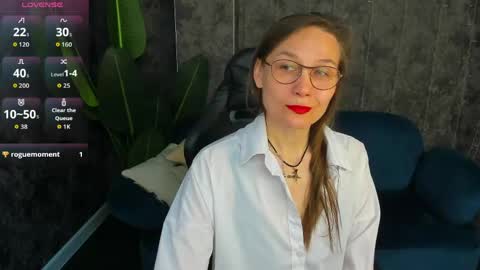 Snapshot of lillian_white1 chatting on May 20, 2026, 1:01 am lillian_white1 online show from May 20, 2026, 1:01 am