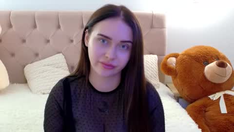 Snapshot of lilliana_moon chatting on September 13, 2025, 7:19 am lilliana_moon online show from September 13, 2025, 7:19 am