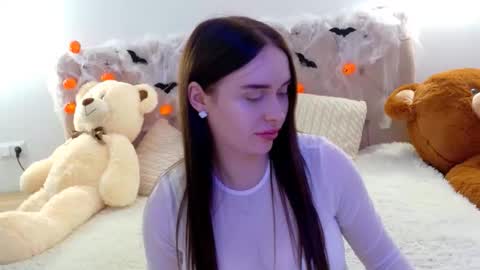 Snapshot of lilliana_moon chatting on November 7, 2025, 10:15 am lilliana_moon online show from November 7, 2025, 10:15 am