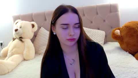 Snapshot of lilliana_moon chatting on November 14, 2025, 10:36 am lilliana_moon online show from November 14, 2025, 10:36 am