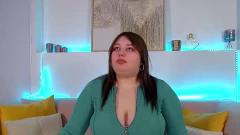 LillianHaig online show from March 3, 2025, 10:10 pm