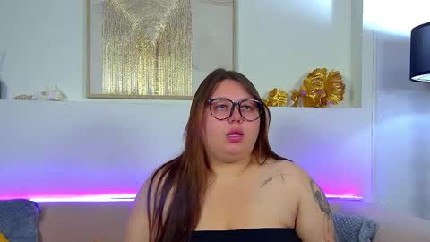 LillianHaig online show from September 14, 2025, 6:40 pm