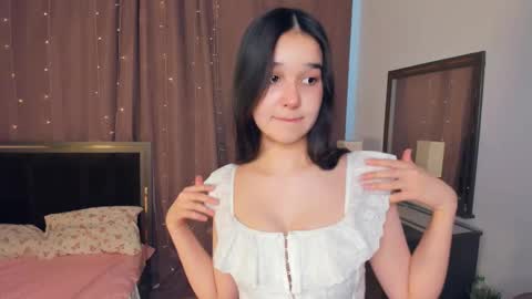 Snapshot of lilliecelina chatting on March 5, 2026, 8:32 am Celina Lillie online show from March 5, 2026, 8:32 am