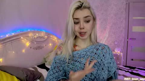 LilliMoore online show from February 3, 2026, 12:09 am