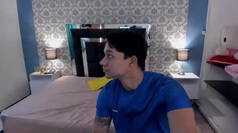 Snapshot of lillith_and_mike chatting on February 24, 2025, 12:52 am Lillith and Mike online show from February 24, 2025, 12:52 am