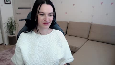 Snapshot of lilliyves chatting on April 11, 2026, 11:25 am lilliyves online show from April 11, 2026, 11:25 am