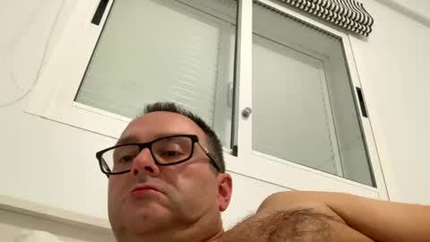 lills16 online show from September 25, 2025, 12:36 am