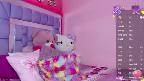 Snapshot of lilly_jackson chatting on August 3, 2026, 4:55 pm Queen Qos. online show from August 3, 2026, 4:55 pm