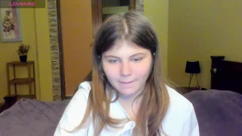 Snapshot of lilly_jess chatting on October 20, 2025, 7:03 pm Lilly online show from October 20, 2025, 7:03 pm