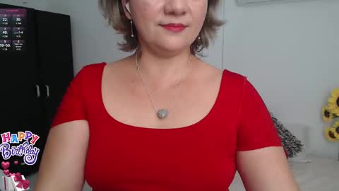 Snapshot of lilly_milf chatting on January 11, 2025, 1:43 pm Lilly online show from January 11, 2025, 1:43 pm