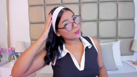 Snapshot of lilly_williamss chatting on March 25, 2026, 3:23 am Lilly online show from March 25, 2026, 3:23 am