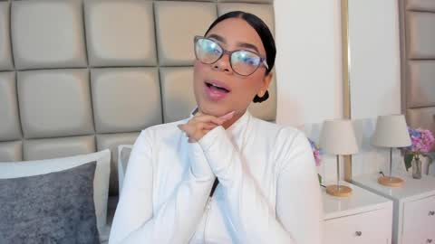 Snapshot of lilly_williamss chatting on April 2, 2026, 2:53 am Lilly online show from April 2, 2026, 2:53 am