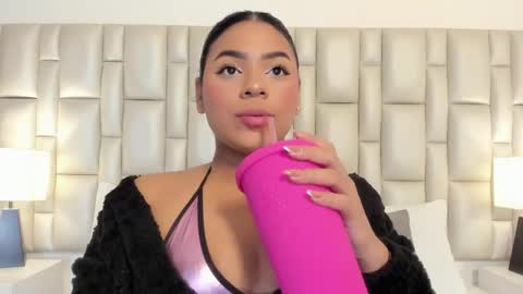 Snapshot of lilly_williamss chatting on April 13, 2026, 3:12 am Lilly online show from April 13, 2026, 3:12 am