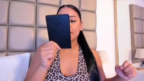 Snapshot of lilly_williamss chatting on April 17, 2026, 10:07 am Lilly online show from April 17, 2026, 10:07 am