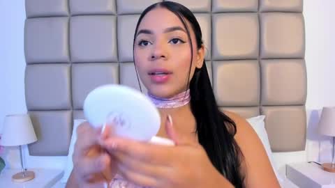 Snapshot of lilly_williamss chatting on April 19, 2026, 3:06 am Lilly online show from April 19, 2026, 3:06 am