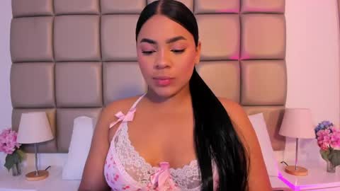 Snapshot of lilly_williamss chatting on April 20, 2026, 2:47 am Lilly online show from April 20, 2026, 2:47 am