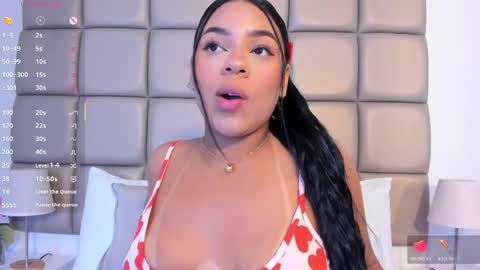 Snapshot of lilly_williamss chatting on April 23, 2026, 3:52 am Lilly online show from April 23, 2026, 3:52 am