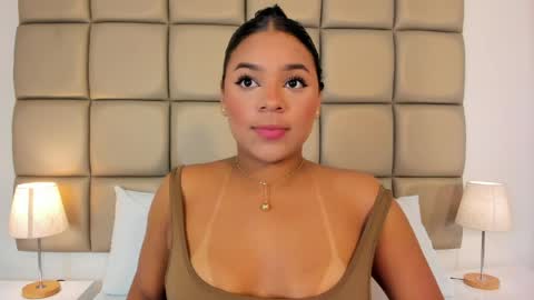 Snapshot of lilly_williamss chatting on May 20, 2026, 3:34 am Lilly online show from May 20, 2026, 3:34 am