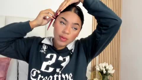 Snapshot of lilly_williamss chatting on May 28, 2026, 3:48 am Lilly online show from May 28, 2026, 3:48 am