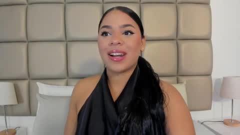 Snapshot of lilly_williamss chatting on May 29, 2026, 4:32 am Lilly online show from May 29, 2026, 4:32 am