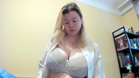 Snapshot of lillydepp chatting on January 7, 2026, 8:17 am Lilly Depp online show from January 7, 2026, 8:17 am