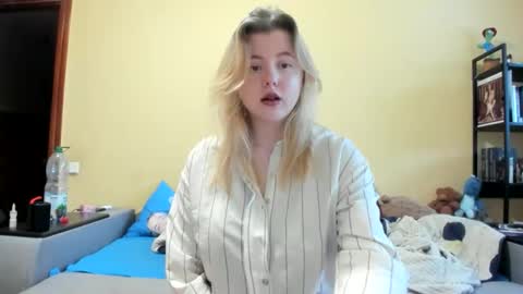 Snapshot of lillydepp chatting on February 15, 2026, 12:03 pm Lilly Depp online show from February 15, 2026, 12:03 pm