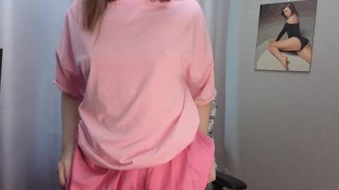 LillyFan X online show from May 11, 2026, 4:07 am