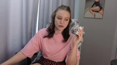 LillyFan X online show from May 17, 2026, 4:10 am