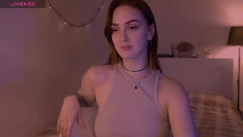 Snapshot of lillyfarey chatting on September 23, 2025, 8:23 pm LillyFarey online show from September 23, 2025, 8:23 pm