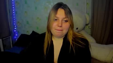 Snapshot of lillyhaigh chatting on May 6, 2026, 12:30 am lillyhaigh online show from May 6, 2026, 12:30 am