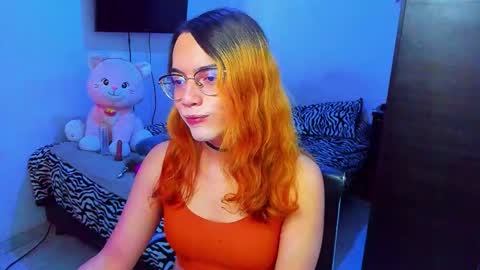 Snapshot of lillykittyy chatting on February 5, 2026, 9:19 pm Lilly3 online show from February 5, 2026, 9:19 pm
