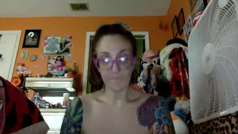 hi guys im back on here 3 online show from September 10, 2025, 9:59 pm