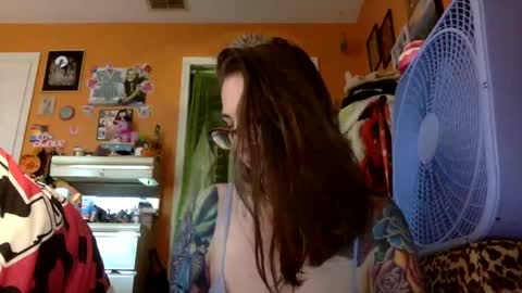 hi guys im back on here 3 online show from September 14, 2025, 10:31 pm