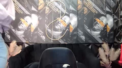 lilmissbaddiexxx online show from November 14, 2025, 4:22 am