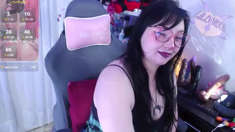 Lilo  online show from September 20, 2025, 2:07 pm